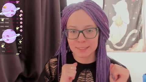 Snapshot of moon__girl chatting on September 8, 2025, 2:16 pm Roxy online show from September 8, 2025, 2:16 pm