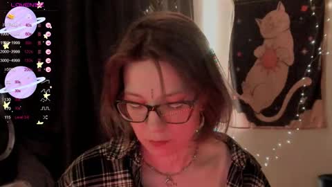 Snapshot of moon__girl chatting on February 20, 2026, 7:58 pm Roxy online show from February 20, 2026, 7:58 pm