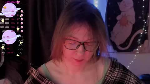 Snapshot of moon__girl chatting on March 1, 2026, 4:53 pm Roxy online show from March 1, 2026, 4:53 pm