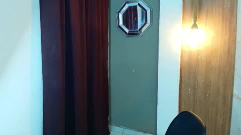 moon_and_fire_ online show from February 11, 2026, 5:23 am