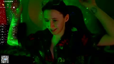 Lola online show from March 11, 2025, 7:04 am