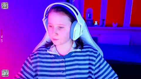 Lola online show from January 14, 2026, 1:50 pm