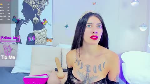 Snapshot of moon_blue95 chatting on April 9, 2026, 9:31 pm Moon online show from April 9, 2026, 9:31 pm