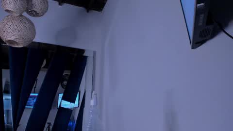 Luna  online show from March 12, 2025, 1:03 am