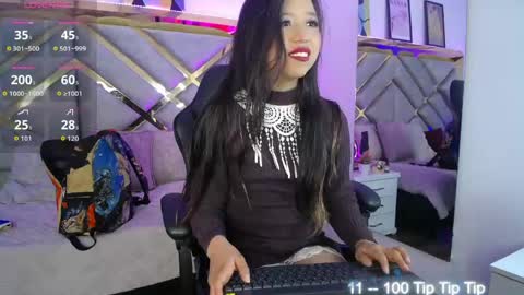 Snapshot of moon_water__ chatting on April 21, 2026, 11:16 am Moon Water online show from April 21, 2026, 11:16 am