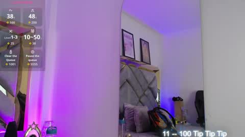 Snapshot of moon_water__ chatting on April 29, 2026, 10:52 am Moon Water online show from April 29, 2026, 10:52 am