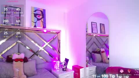 Snapshot of moon_water__ chatting on June 1, 2026, 11:23 am Moon Water online show from June 1, 2026, 11:23 am