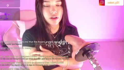 Snapshot of moonbella_bell chatting on June 22, 2026, 3:25 am bell online show from June 22, 2026, 3:25 am