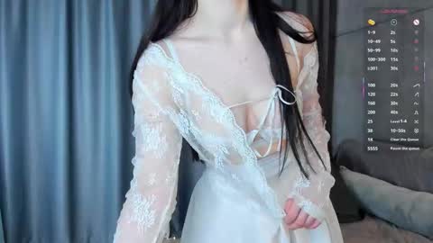 Snapshot of mooncutie_girl chatting on March 16, 2026, 5:28 pm Sophia online show from March 16, 2026, 5:28 pm