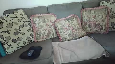 moondanceraa online show from October 8, 2025, 10:51 pm