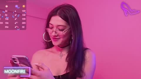 Nicky  online show from November 26, 2025, 7:59 pm