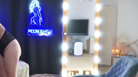 Snapshot of moonlight4u chatting on January 24, 2025, 5:21 am Jane online show from January 24, 2025, 5:21 am