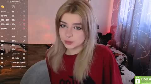 Snapshot of moonlight_grace chatting on March 26, 2026, 11:05 am Im Grace 3 online show from March 26, 2026, 11:05 am