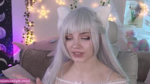 Mia   online show from February 19, 2025, 5:16 pm