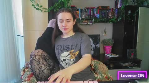Snapshot of moonlight_sonataa chatting on May 15, 2026, 11:39 am moonlight_sonataa online show from May 15, 2026, 11:39 am