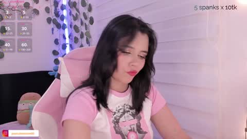 moonliight__ online show from January 8, 2025, 11:19 pm