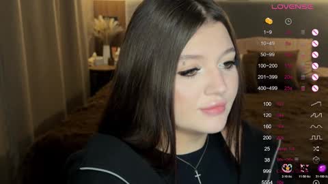 Ri online show from October 26, 2025, 9:21 pm