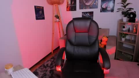 Rosa  online show from April 21, 2026, 8:34 pm