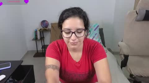 Snapshot of moonwoman_ chatting on June 13, 2026, 6:22 am Moon Woman online show from June 13, 2026, 6:22 am