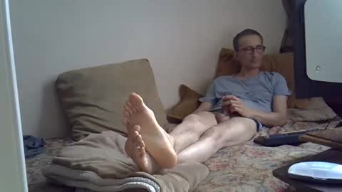 Snapshot of moovurey16 chatting on May 1, 2026, 11:04 am Alex online show from May 1, 2026, 11:04 am