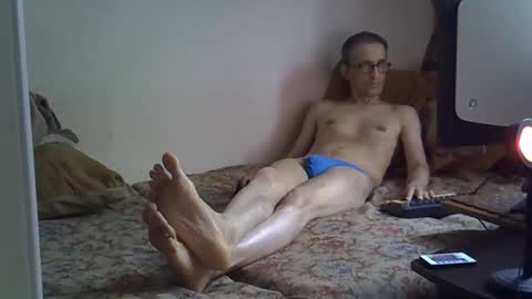 Snapshot of moovurey16 chatting on May 3, 2026, 1:33 am Alex online show from May 3, 2026, 1:33 am