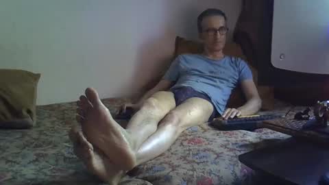 Snapshot of moovurey16 chatting on May 8, 2026, 1:55 am Alex online show from May 8, 2026, 1:55 am