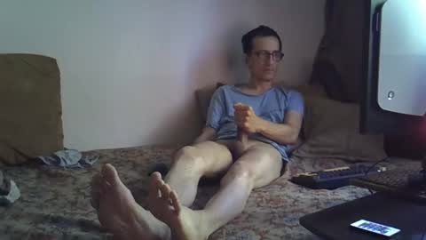 Snapshot of moovurey16 chatting on May 15, 2026, 3:02 am Alex online show from May 15, 2026, 3:02 am