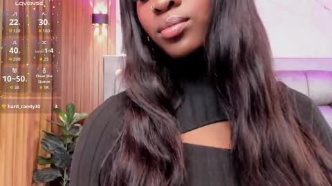 more hott online show from September 8, 2025, 7:02 pm