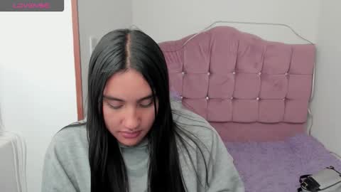 morena_rodriguez_9 online show from November 27, 2025, 3:58 pm