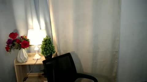 morenagirlxx online show from November 11, 2025, 5:51 am