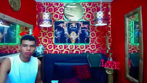 duohot23 online show from December 3, 2024, 10:51 pm