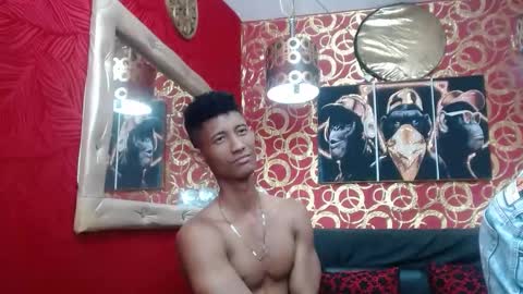 duohot23 online show from December 12, 2024, 2:04 am