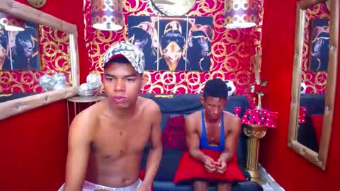 duohot23 online show from February 8, 2025, 1:32 am