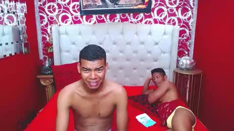 duohot23 online show from March 8, 2025, 2:12 am