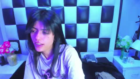 morganasmit_ online show from March 16, 2026, 2:21 pm