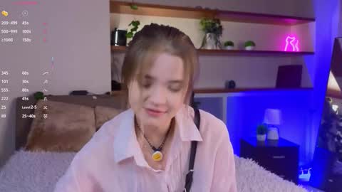 Mary3 online show from November 28, 2025, 3:58 pm