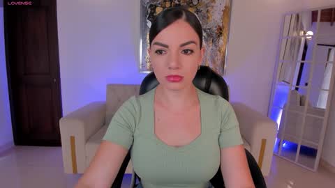 Morgan Hicks online show from November 25, 2025, 7:47 pm