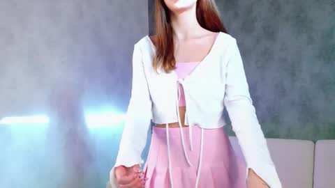 Snapshot of morninbunny_ chatting on June 3, 2026, 3:20 am Emilia online show from June 3, 2026, 3:20 am