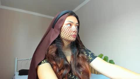 Snapshot of moroccan_diamond_ chatting on December 15, 2025, 7:12 am Medina online show from December 15, 2025, 7:12 am