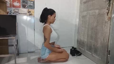 Karolina online show from February 28, 2025, 1:47 am