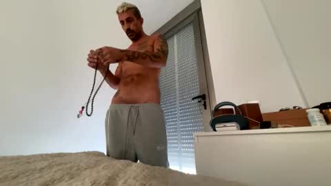 morris_bi69 online show from November 26, 2025, 11:11 am