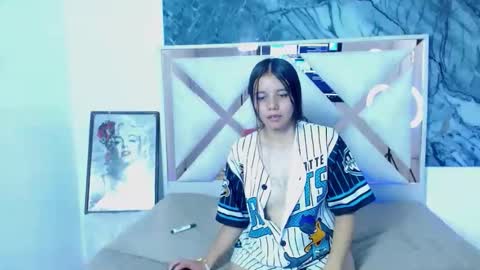 Morticia online show from May 16, 2026, 4:20 am