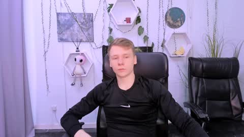 Welcome here online show from December 6, 2024, 8:07 pm