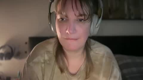 Snapshot of mossy_mommy chatting on May 24, 2026, 12:26 am Mossy Mommy online show from May 24, 2026, 12:26 am