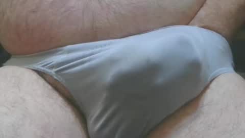 moth12 online show from January 5, 2025, 9:47 pm