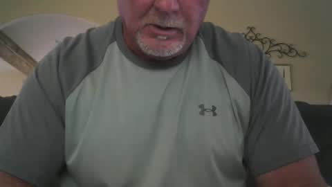 Snapshot of motorguy08 chatting on January 26, 2025, 10:35 pm motorguy08 online show from January 26, 2025, 10:35 pm