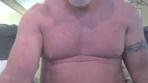 Snapshot of motorguy08 chatting on February 13, 2025, 10:22 pm motorguy08 online show from February 13, 2025, 10:22 pm