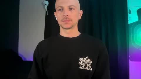 mount_vesuvius online show from September 29, 2025, 4:23 pm