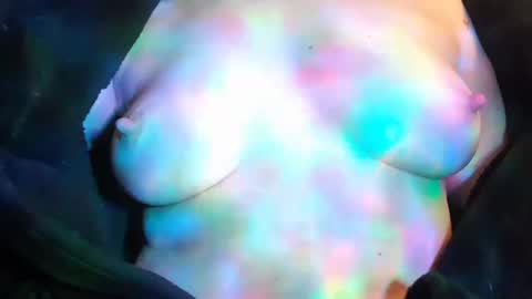 Snapshot of mountainbeauty chatting on October 12, 2025, 9:47 pm mountainbeauty online show from October 12, 2025, 9:47 pm