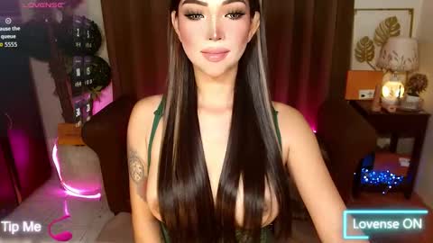 mouthwatering_ayesha online show from October 28, 2025, 2:59 am